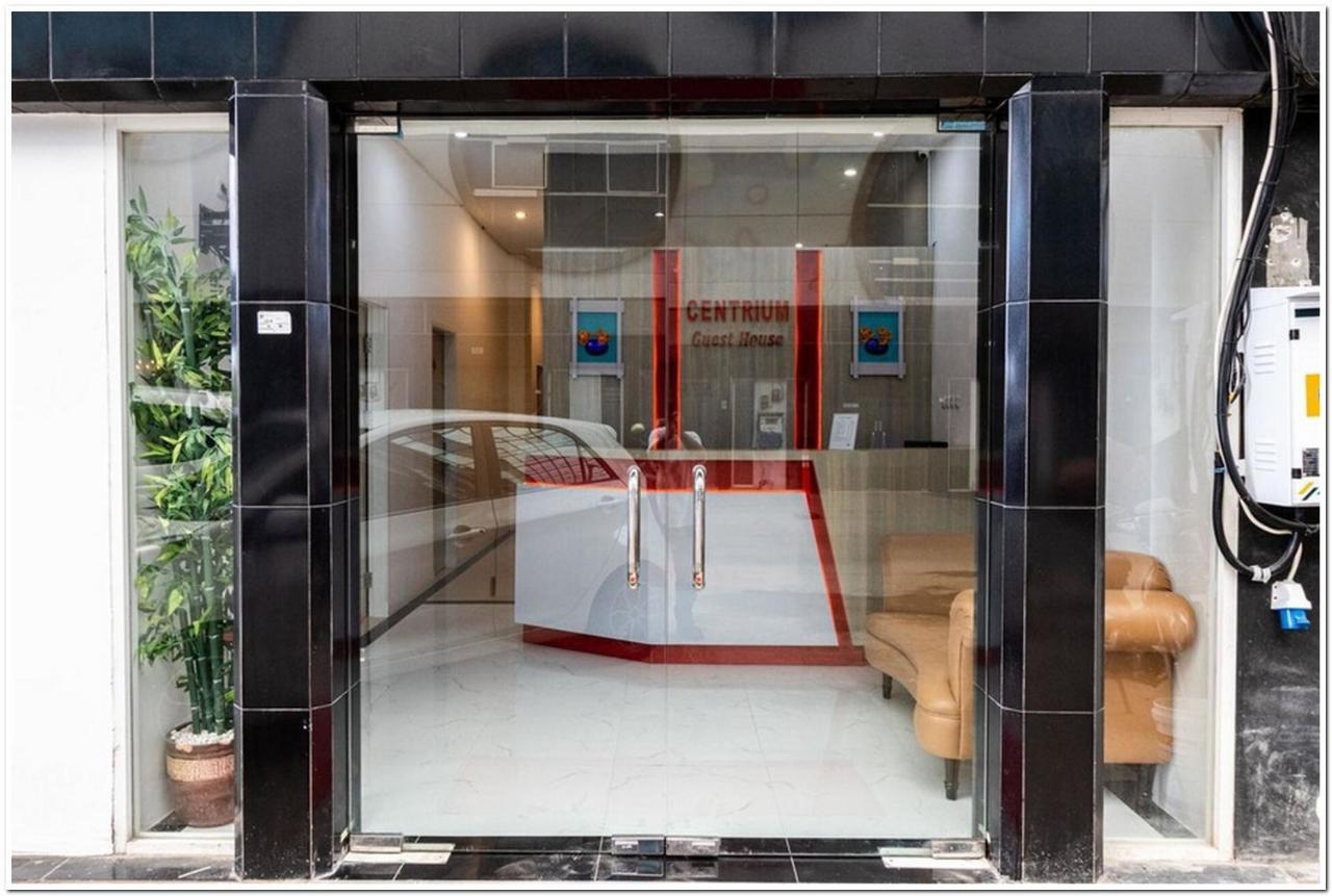 Reddoorz Plus @ Centrium Katamso Medan Exterior photo