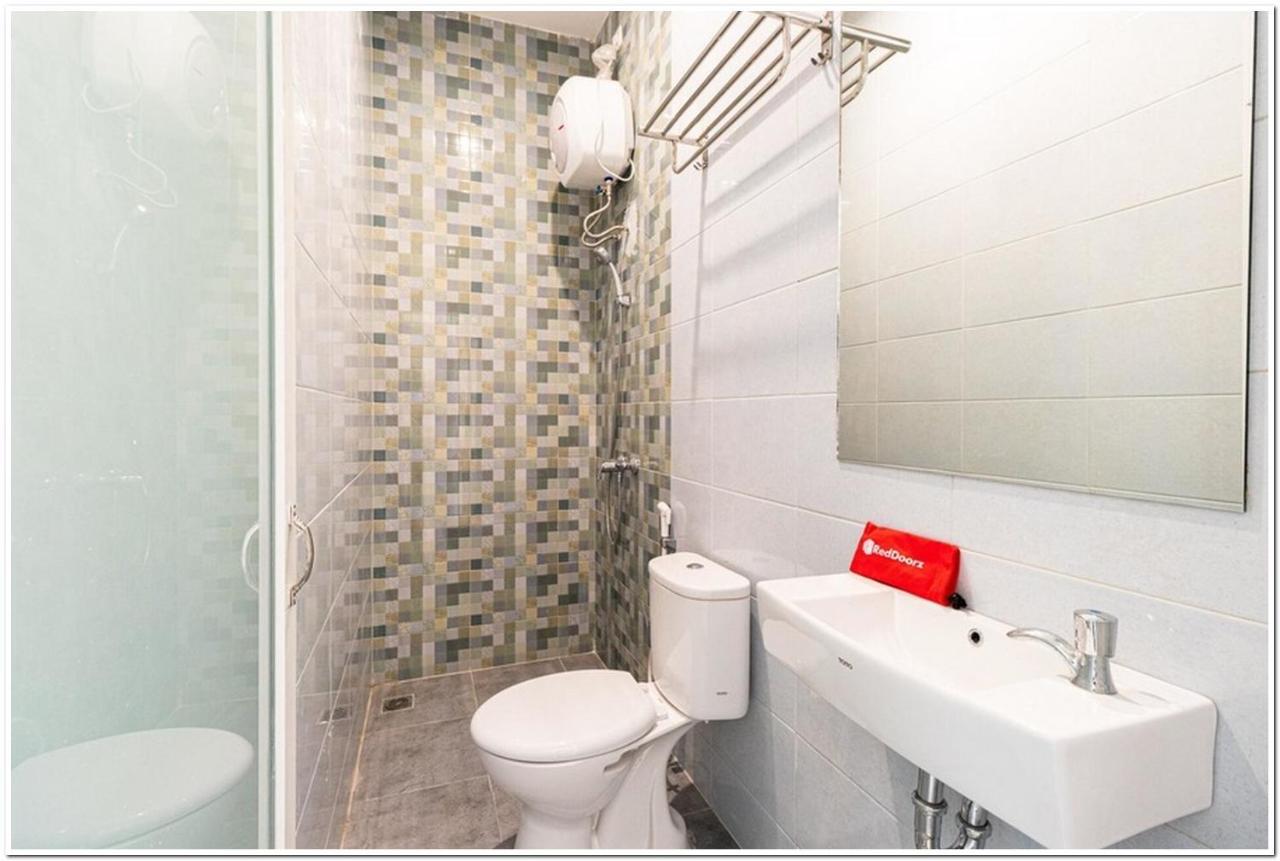 Reddoorz Plus @ Centrium Katamso Medan Exterior photo